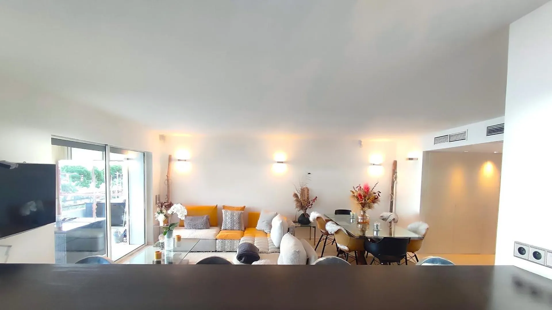 Superbe Apartement Vue Panoramique Sur La Mer Cannes 0*,  France