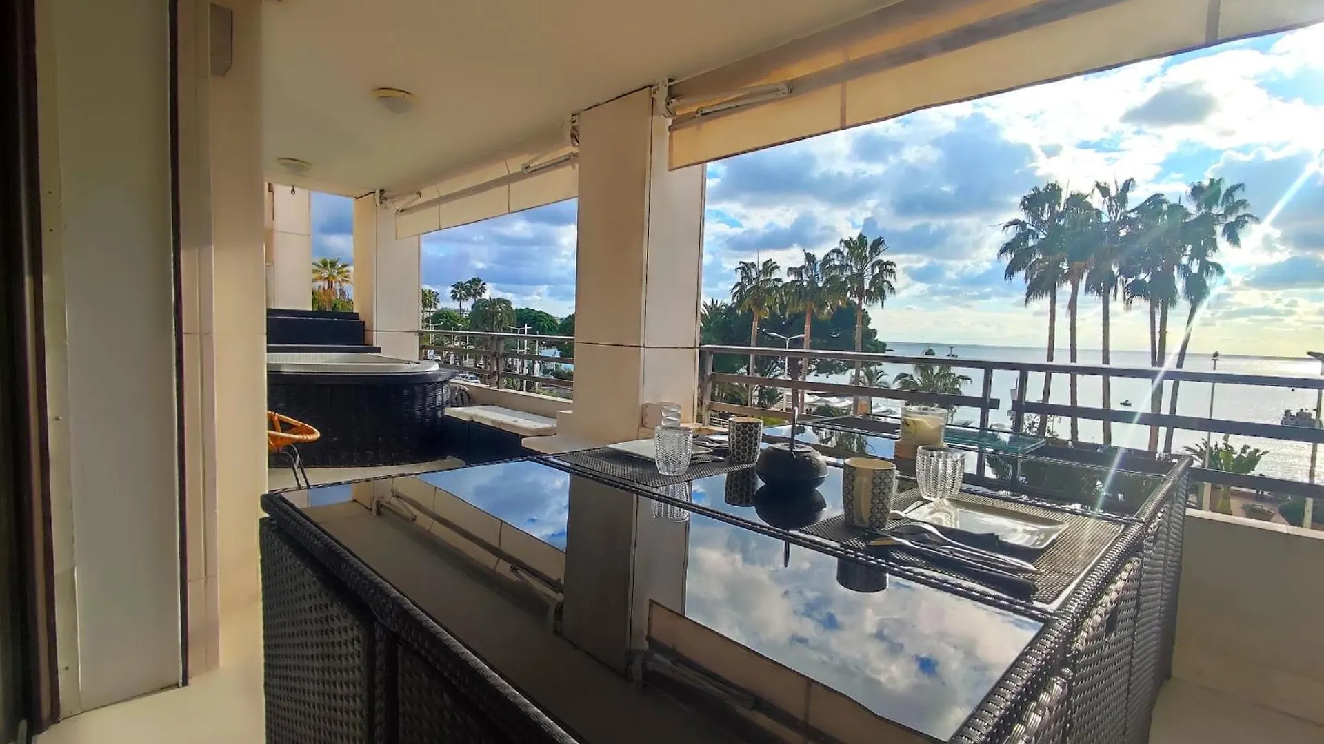 Superbe Apartement Vue Panoramique Sur La Mer Cannes